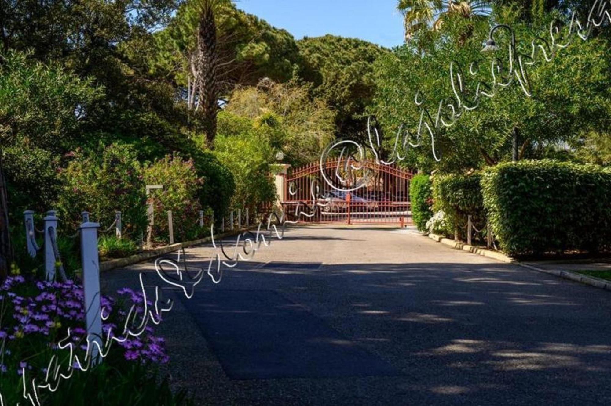 Magnifique Parc De La Presqu'Ile Avec Piscine Et Plage Face A Porquerolles ! Hyères Dış mekan fotoğraf