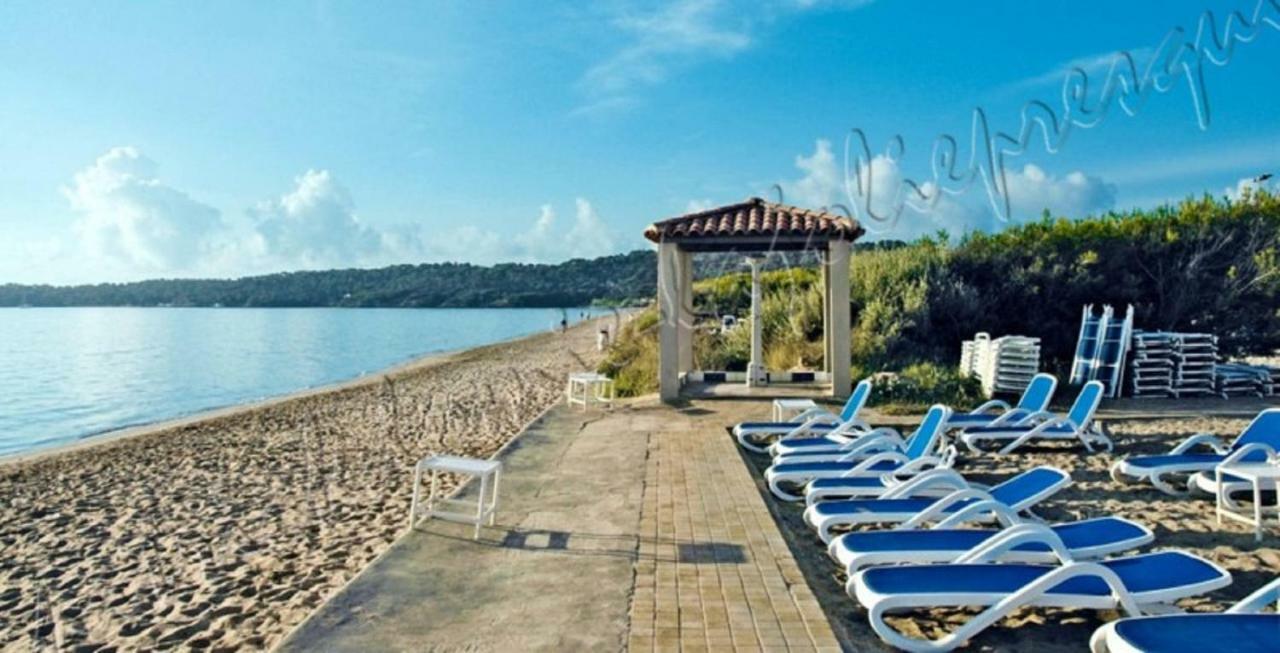 Magnifique Parc De La Presqu'Ile Avec Piscine Et Plage Face A Porquerolles ! Hyères Dış mekan fotoğraf